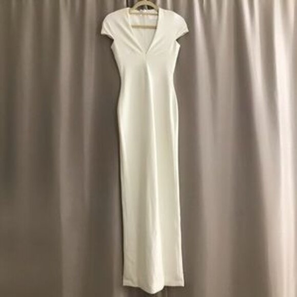 Solace London Cream V Neck Cap Sleeve Evening Gown - Picture 2 of 5